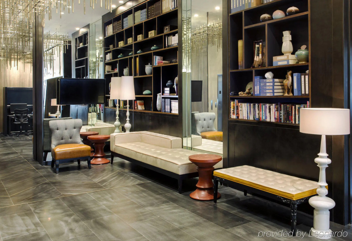 Holiday Inn Manhattan Financial District