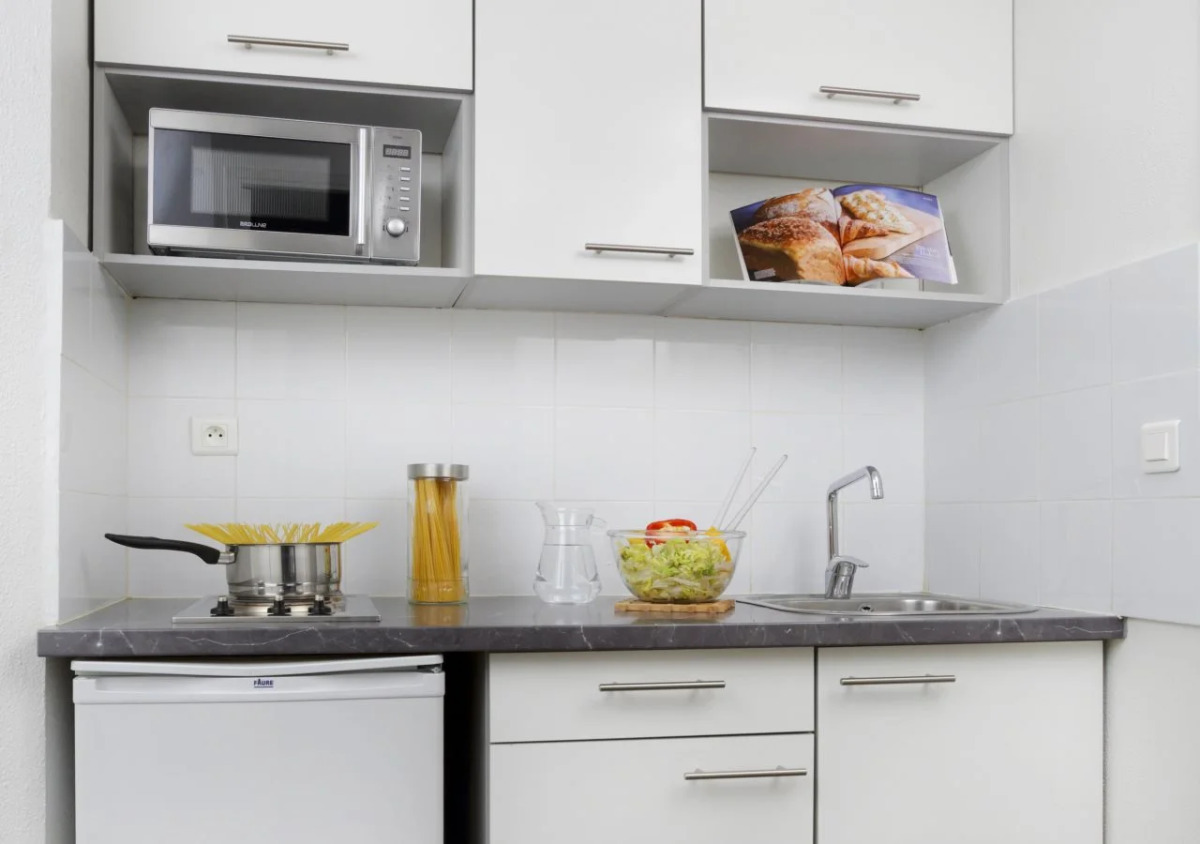 The Jay Hotel by HappyCulture