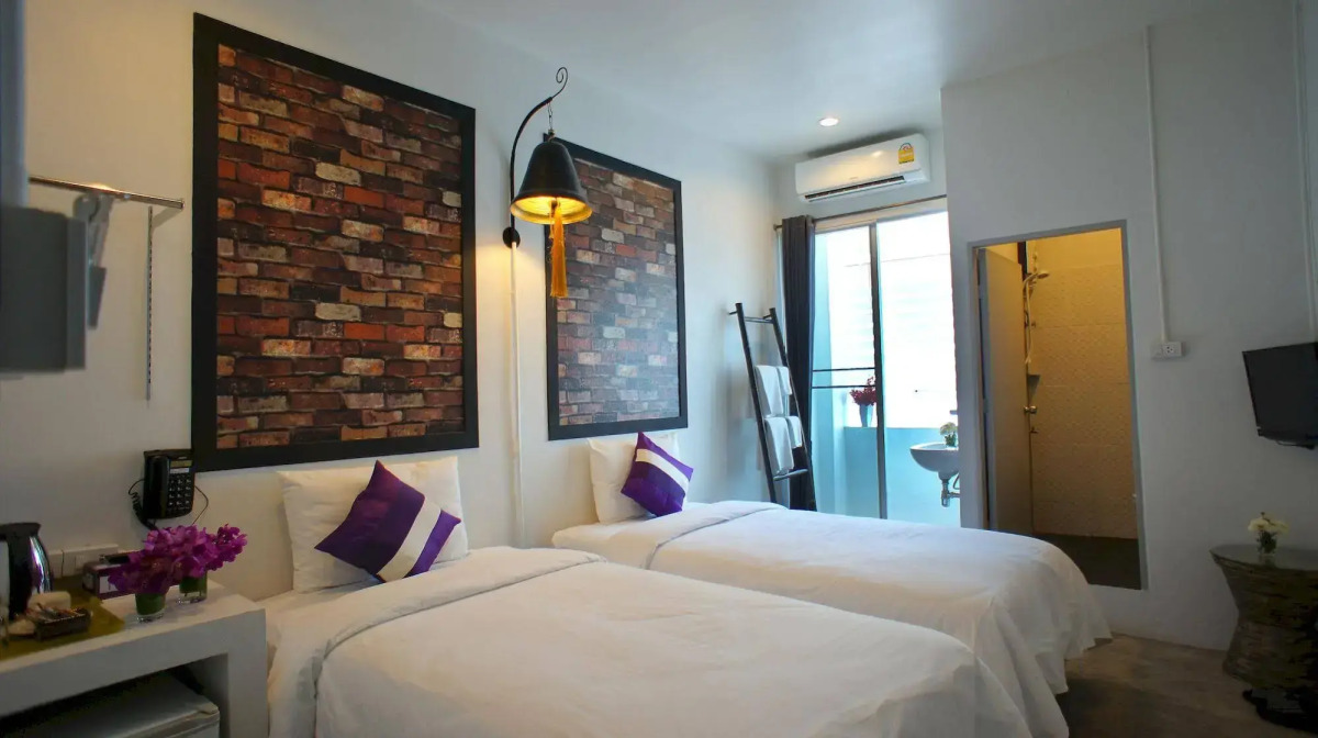 Walking Street Residence