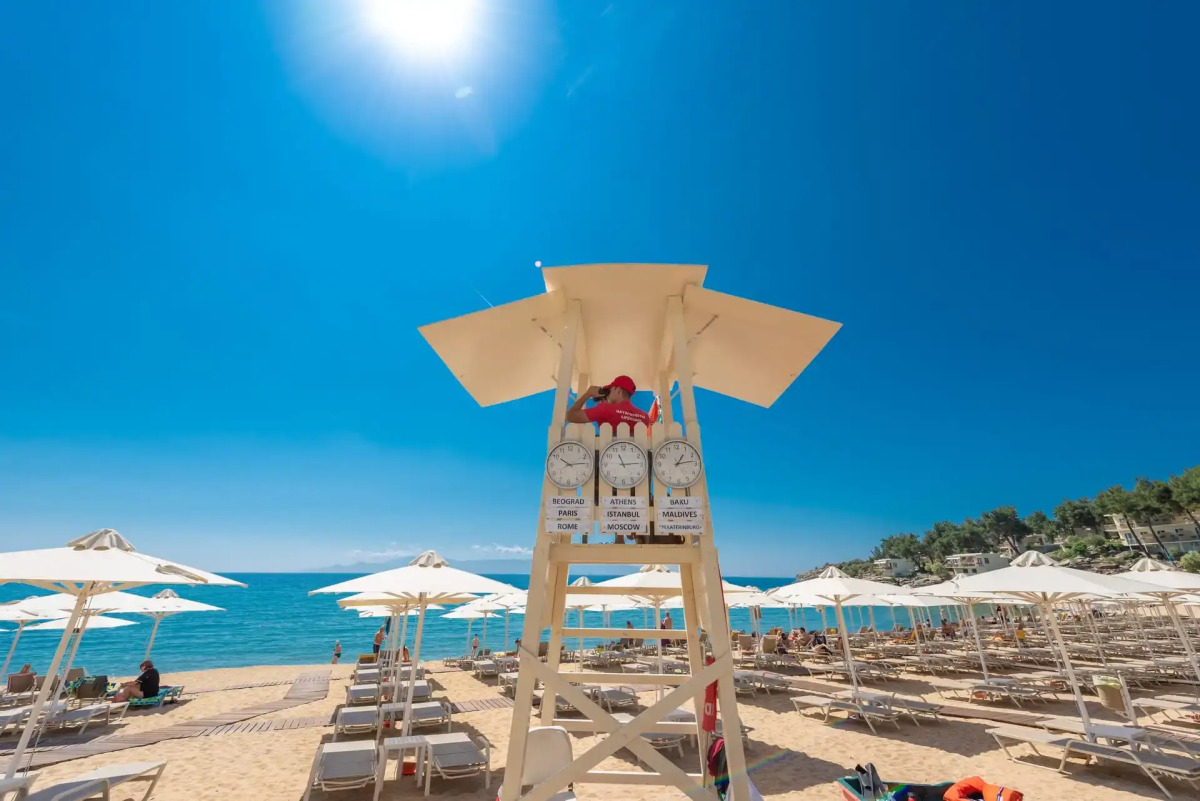 Отель Bomo Tosca Beach