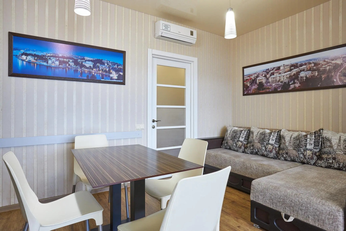 Sea Apartments (Си Апартментс)