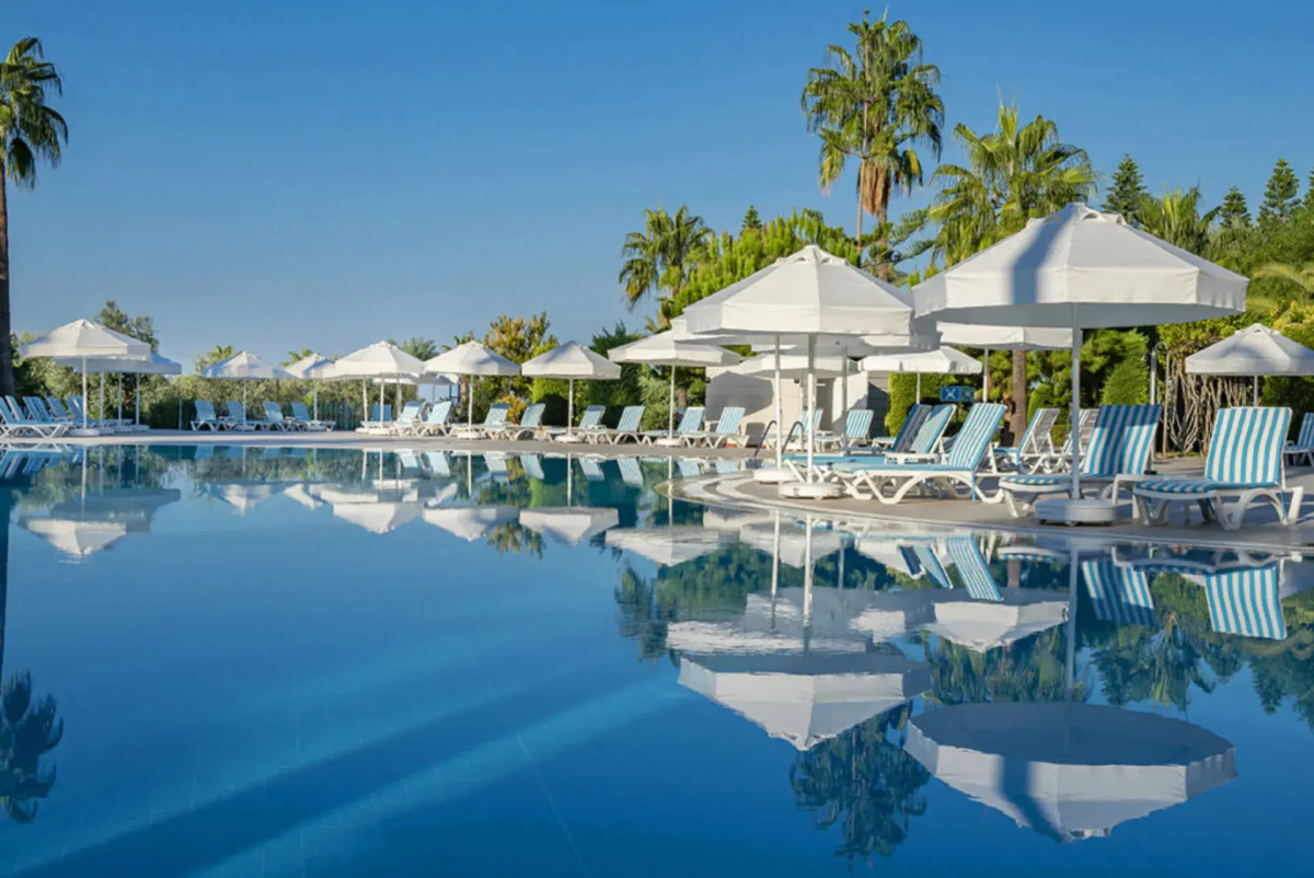 İz Flower Side Beach Hotel