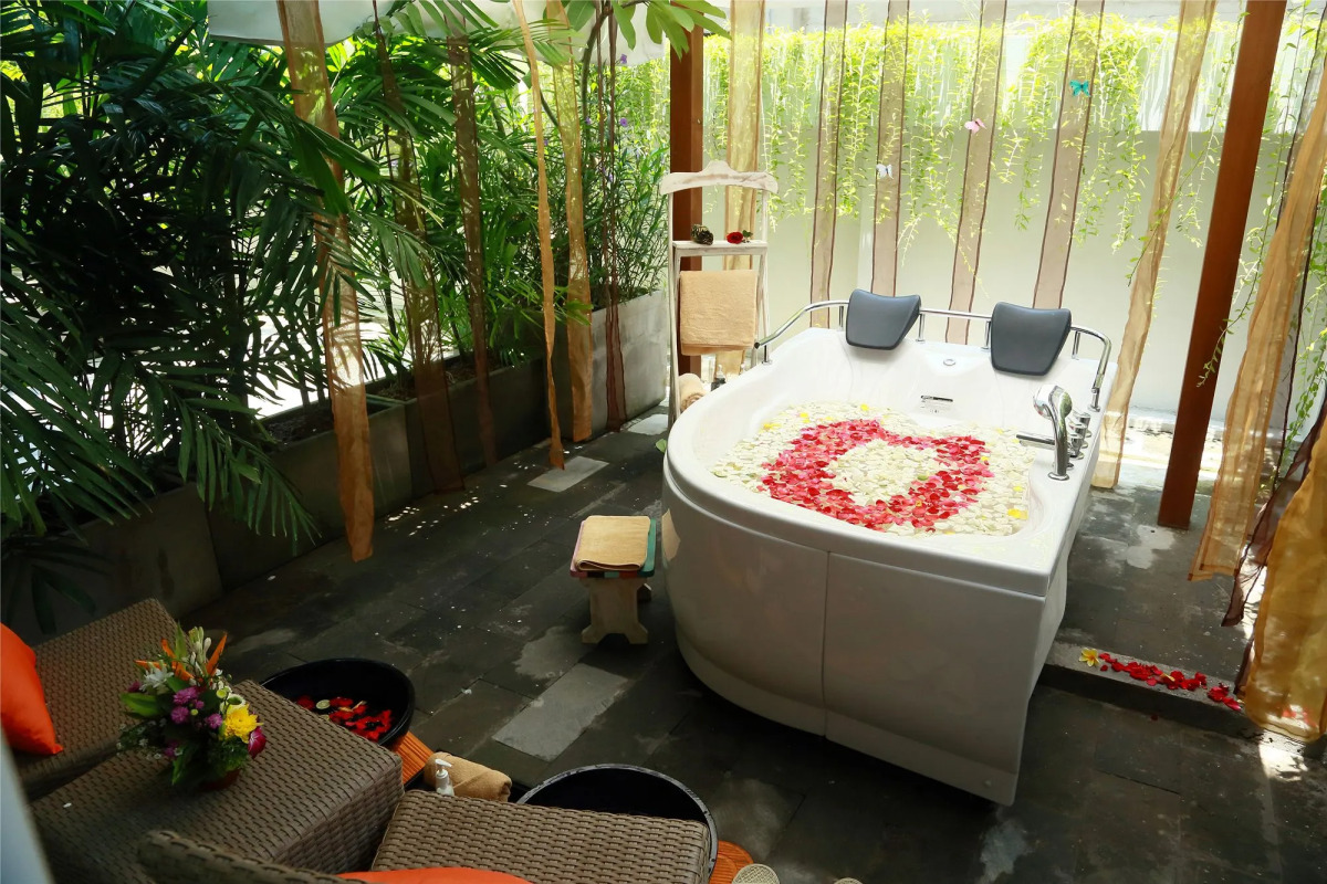 b Hotel Bali & Spa