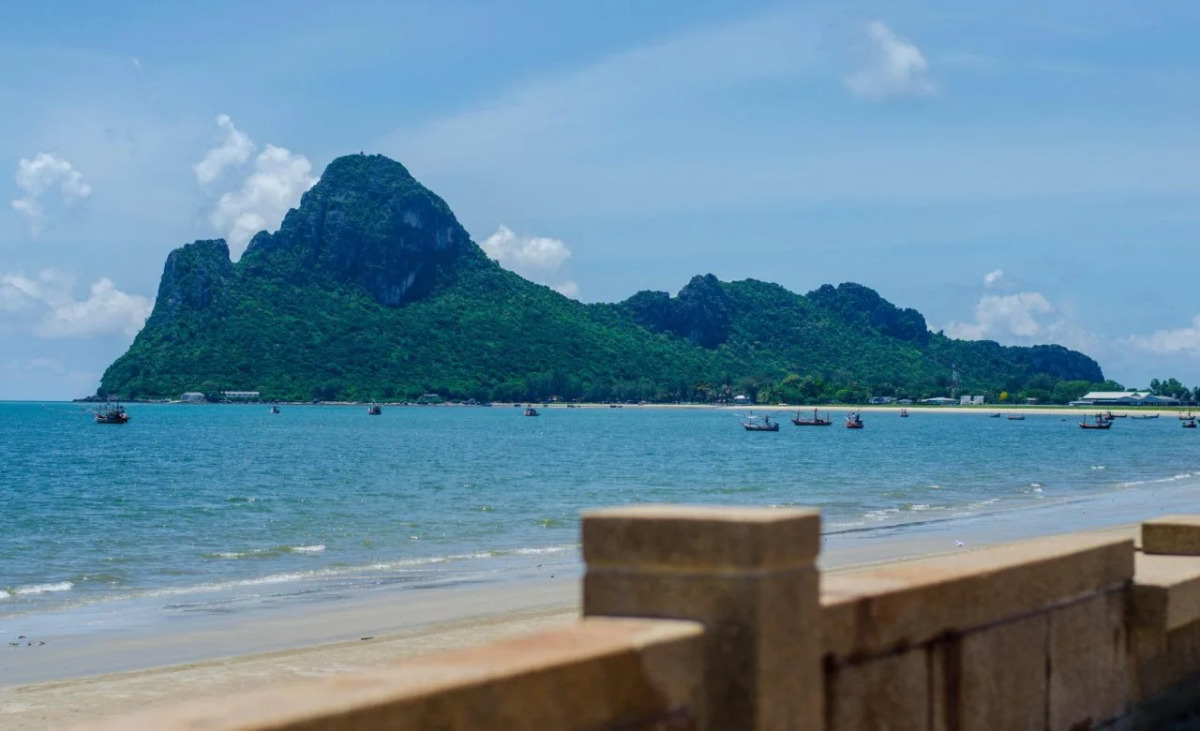 Prachuap Beach Hotel