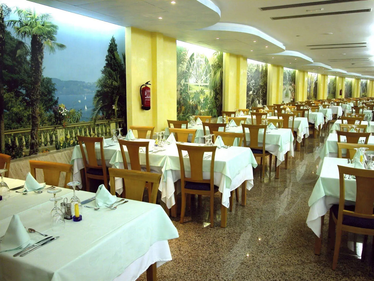 Отель Gran Bali