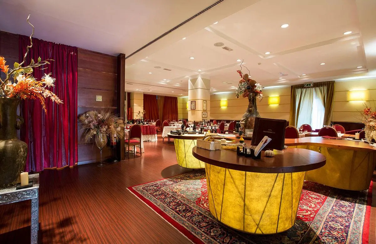 Отель Imperatori