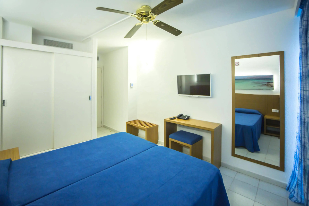 Hotel Club Cala Romaní