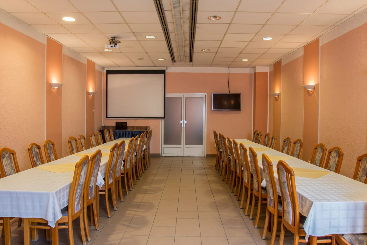 Homoky Hotels Bestline Hotel