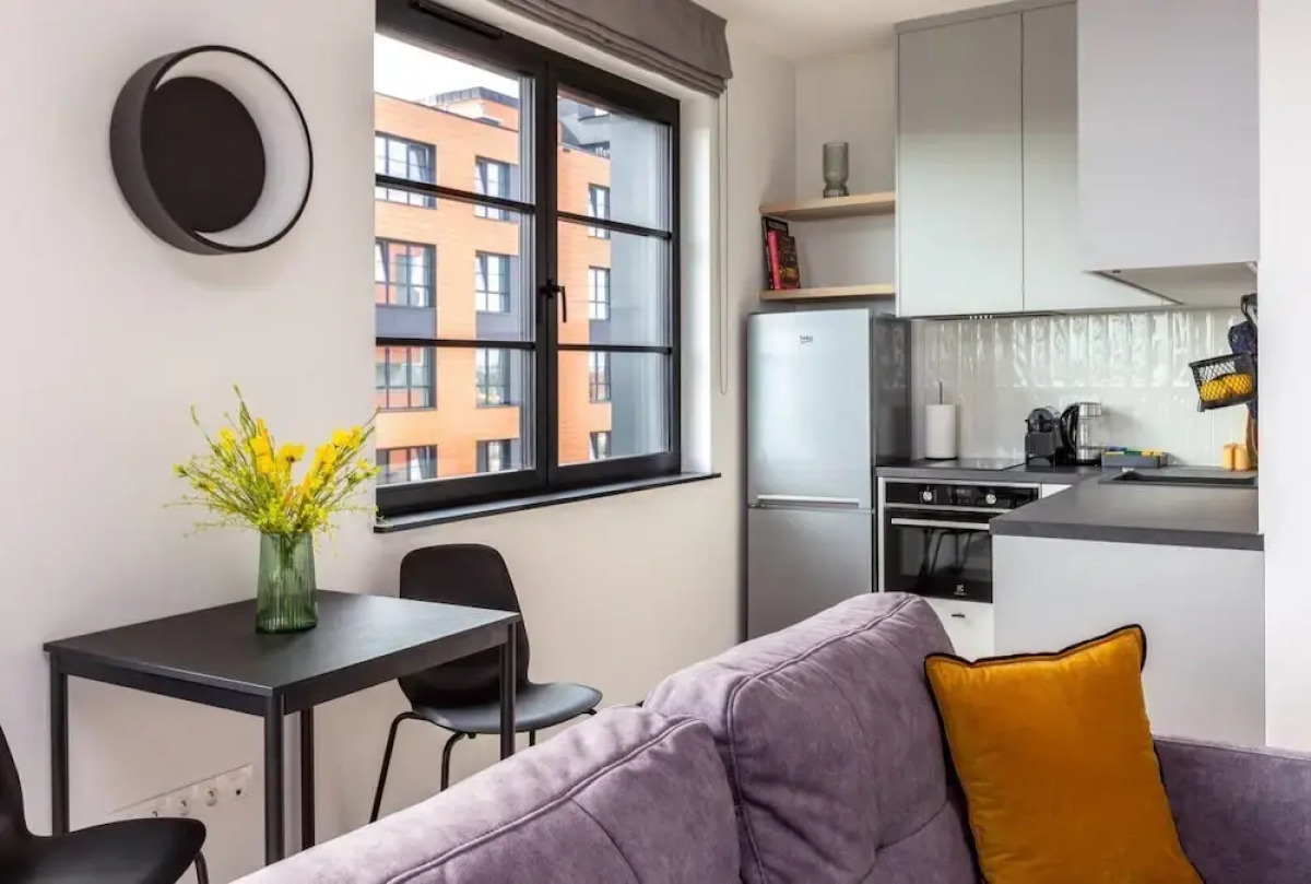 Doki Living - Foodhall & Parking by Downtown Apartments