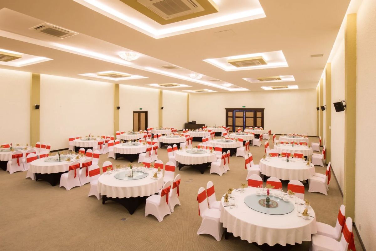 Diamond Bay Resort and Spa