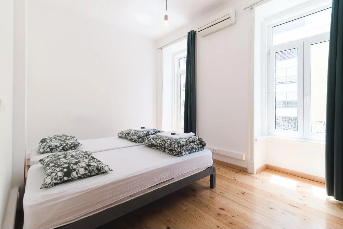 Хостел WOT Patio Social