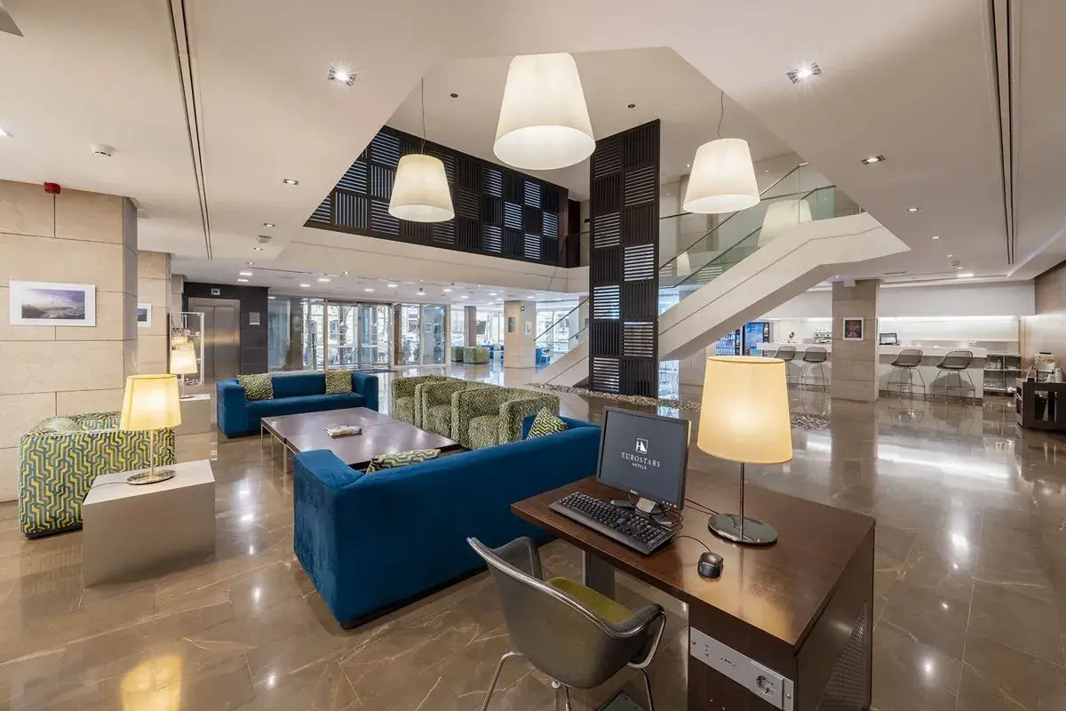 Отель Eurostars Lucentum