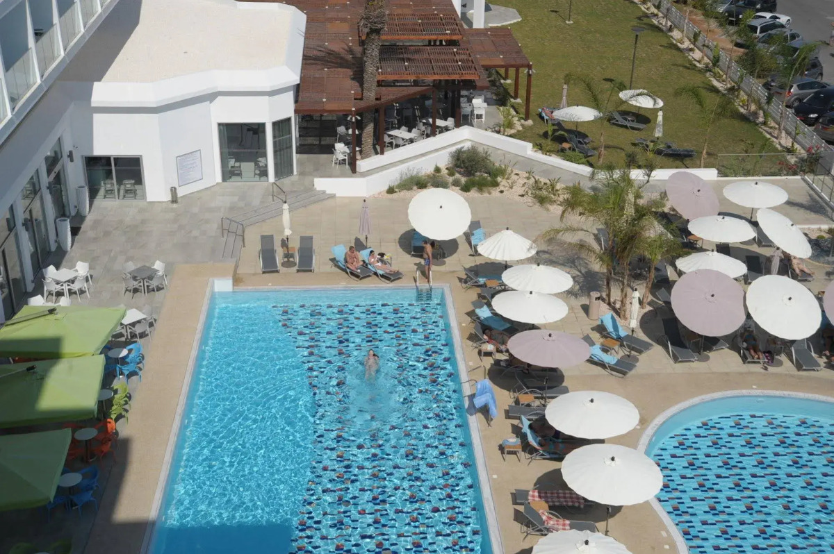 Vassos Nissi Plage Hotel & Spa