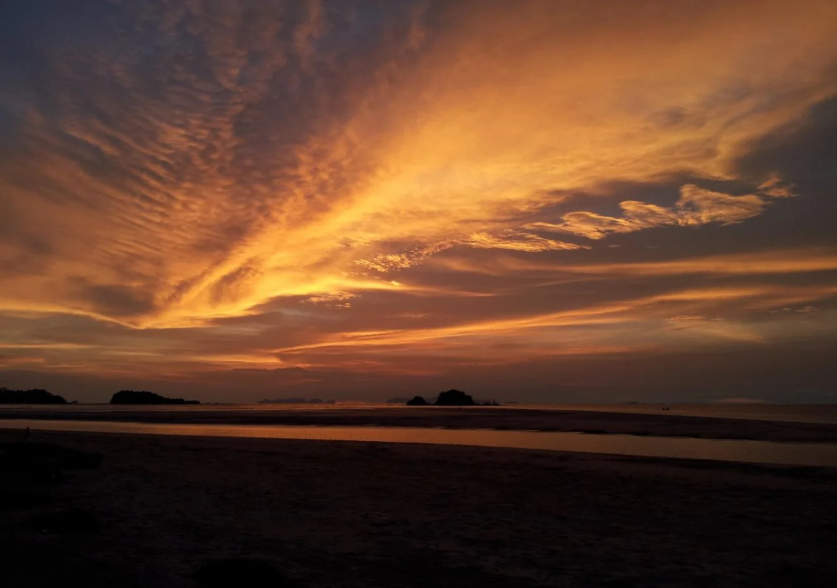 Lanta Pura Beach Resort