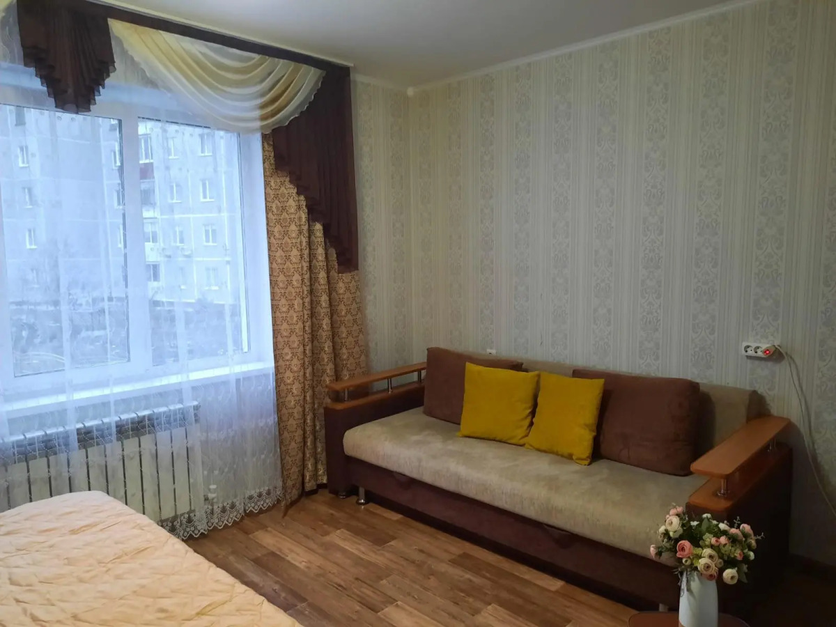 Уютная студия на улице Карпенко 2