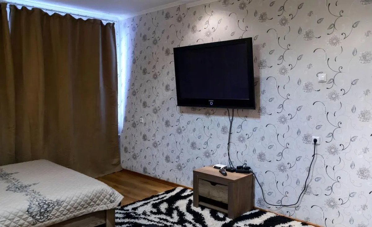 Атлант на Арсенальной