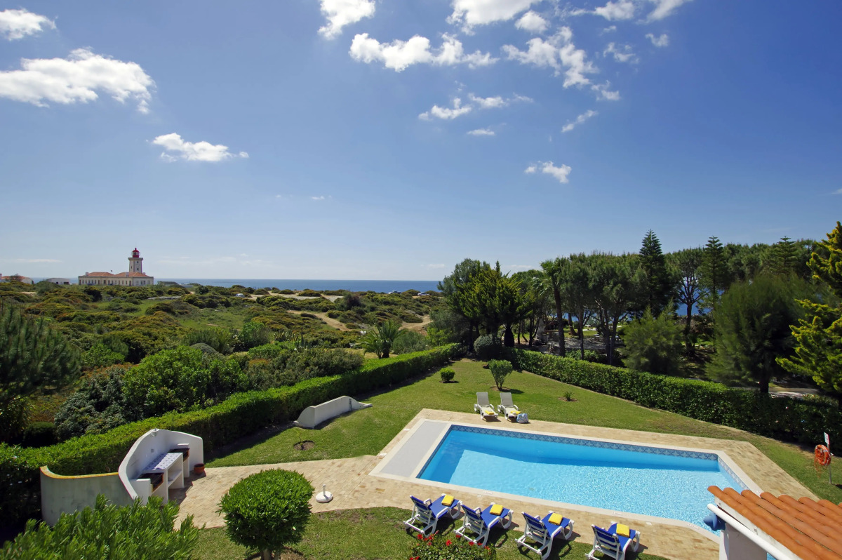 Rocha Brava Village Resort