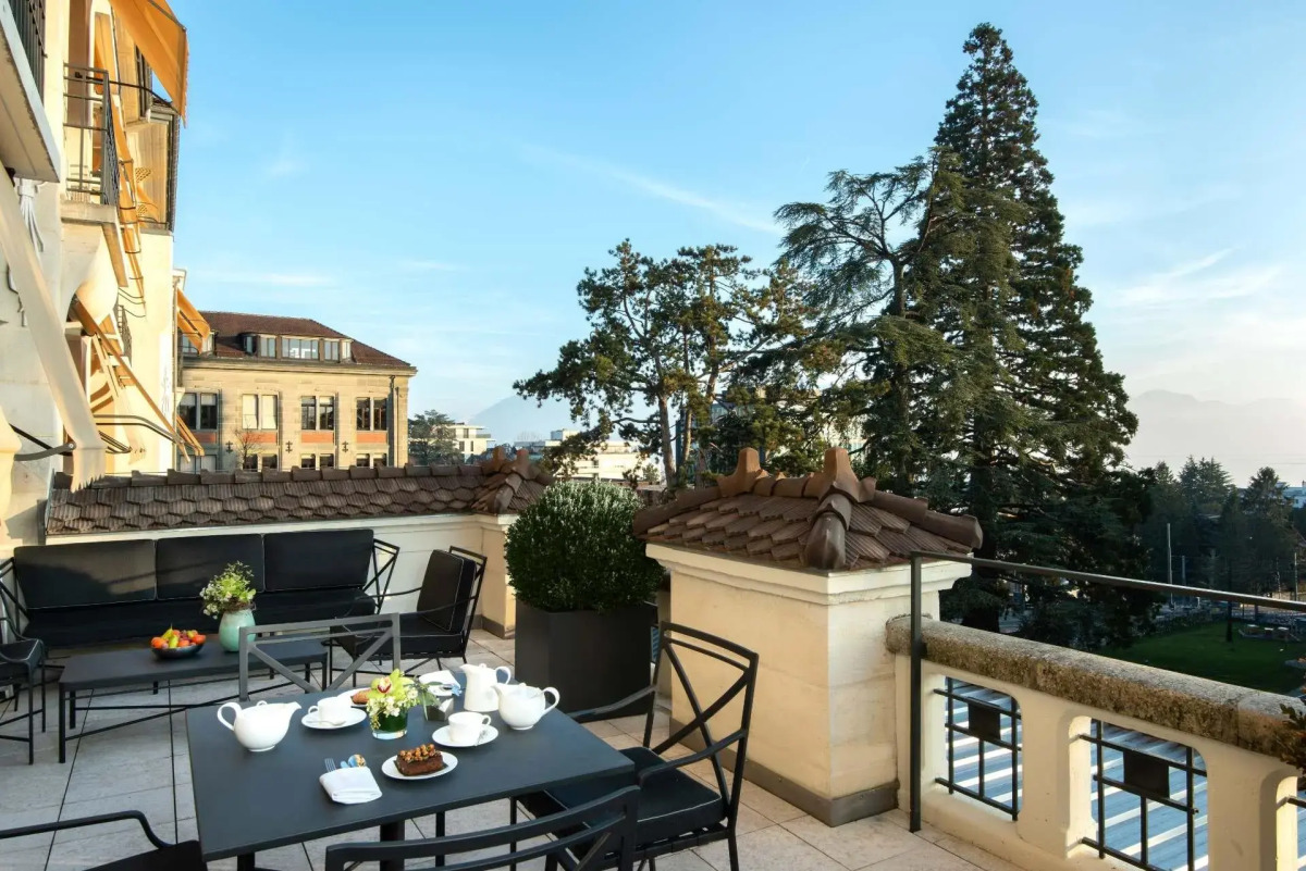 Royal Savoy Hotel & Spa