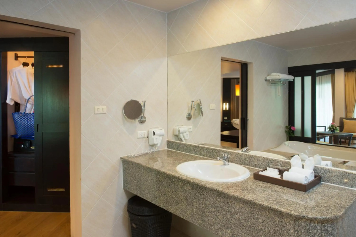 Secret Cliff Resort Phuket