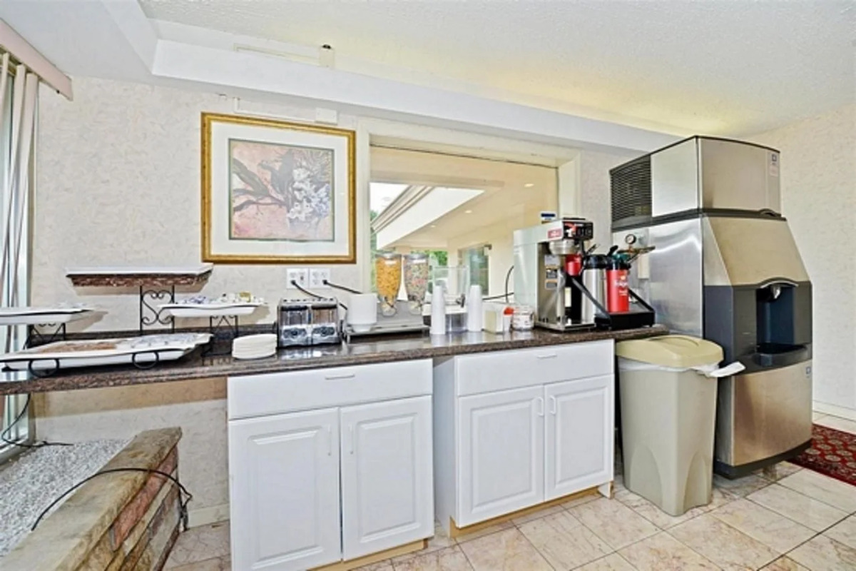 Americas Best Value Inn at Central Valley-Woodbury