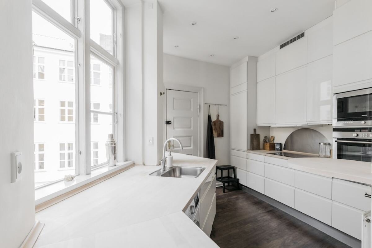 140m2 Apartment with Parliament View