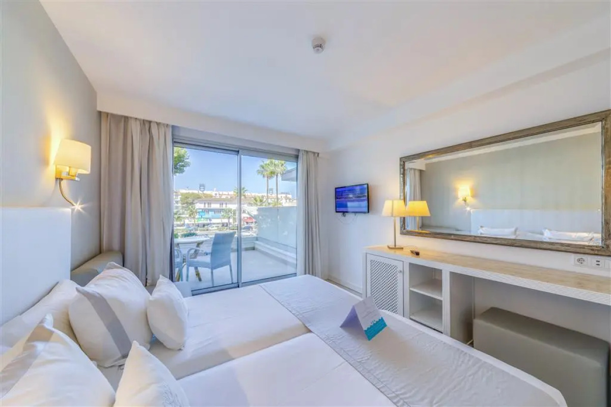 Playa Esperanza Resort