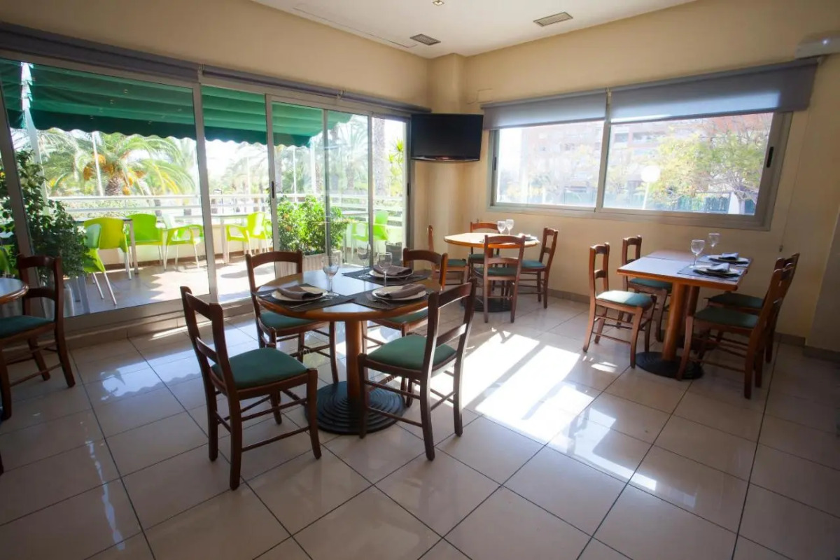 Travelodge Alicante Puerto