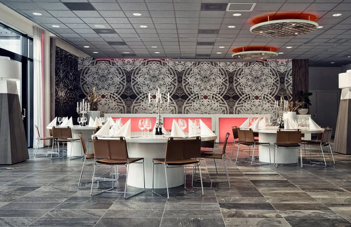 Haven Hotel Rotterdam, Curio Collection by Hilton