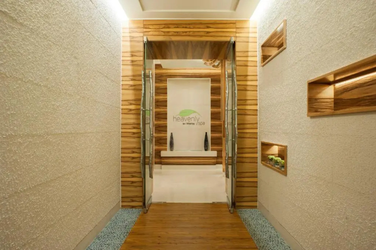 VOGO Abu Dhabi Golf Resort & Spa