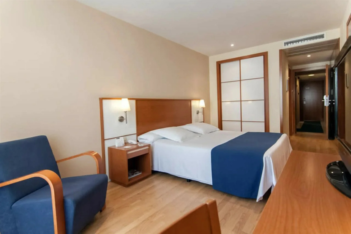 Отель RH Sorolla Centro