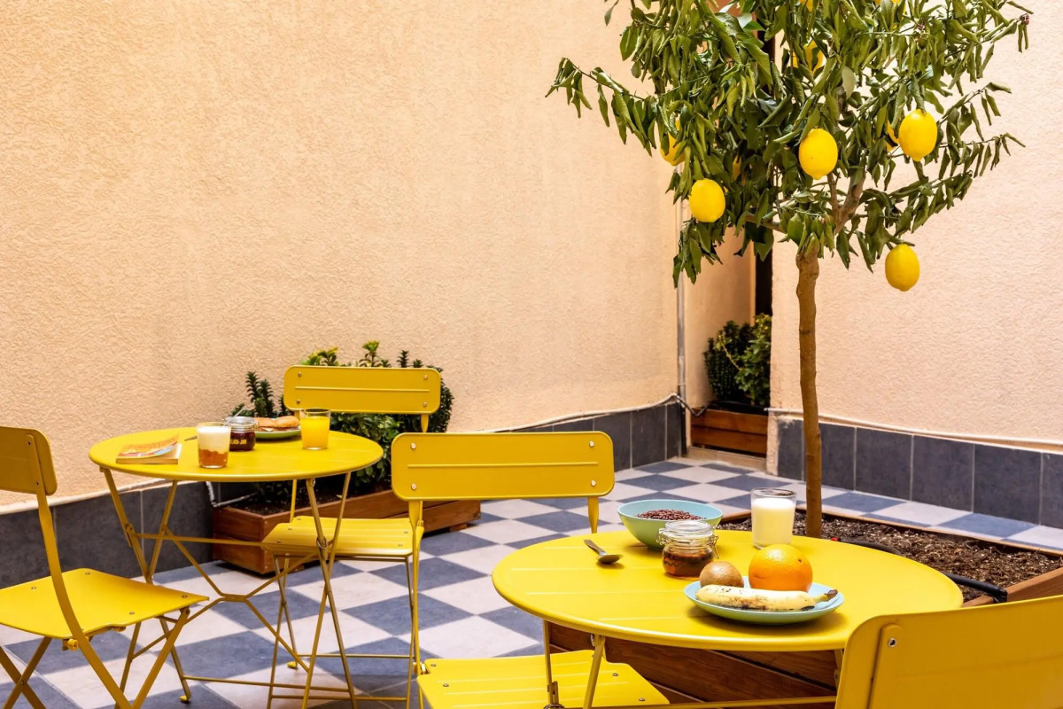 Petit Hostel Palacio Real