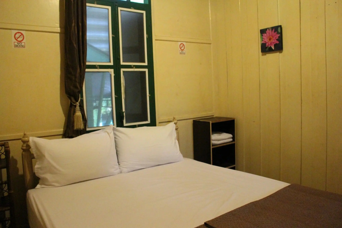 Отель Samsensam Place