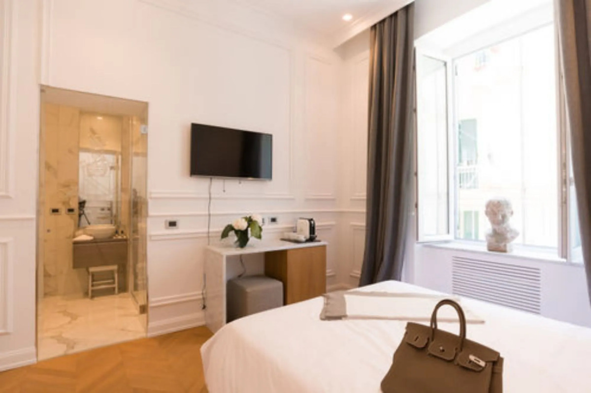 Via Chiodo Luxury Rooms