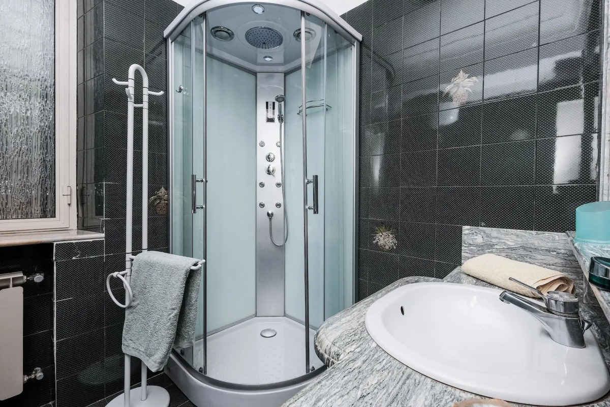 Lush Garden Steps Away from Great Park