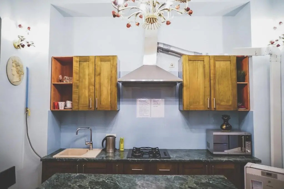 Пафос на Киевской