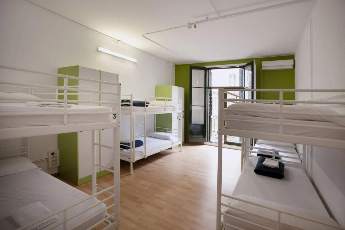 Sant Jordi Hostel Alberg
