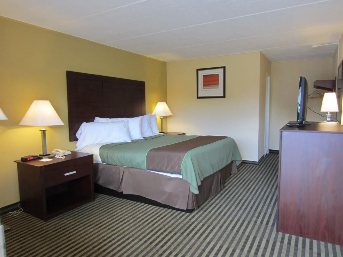 Americas Best Value Inn at Central Valley-Woodbury