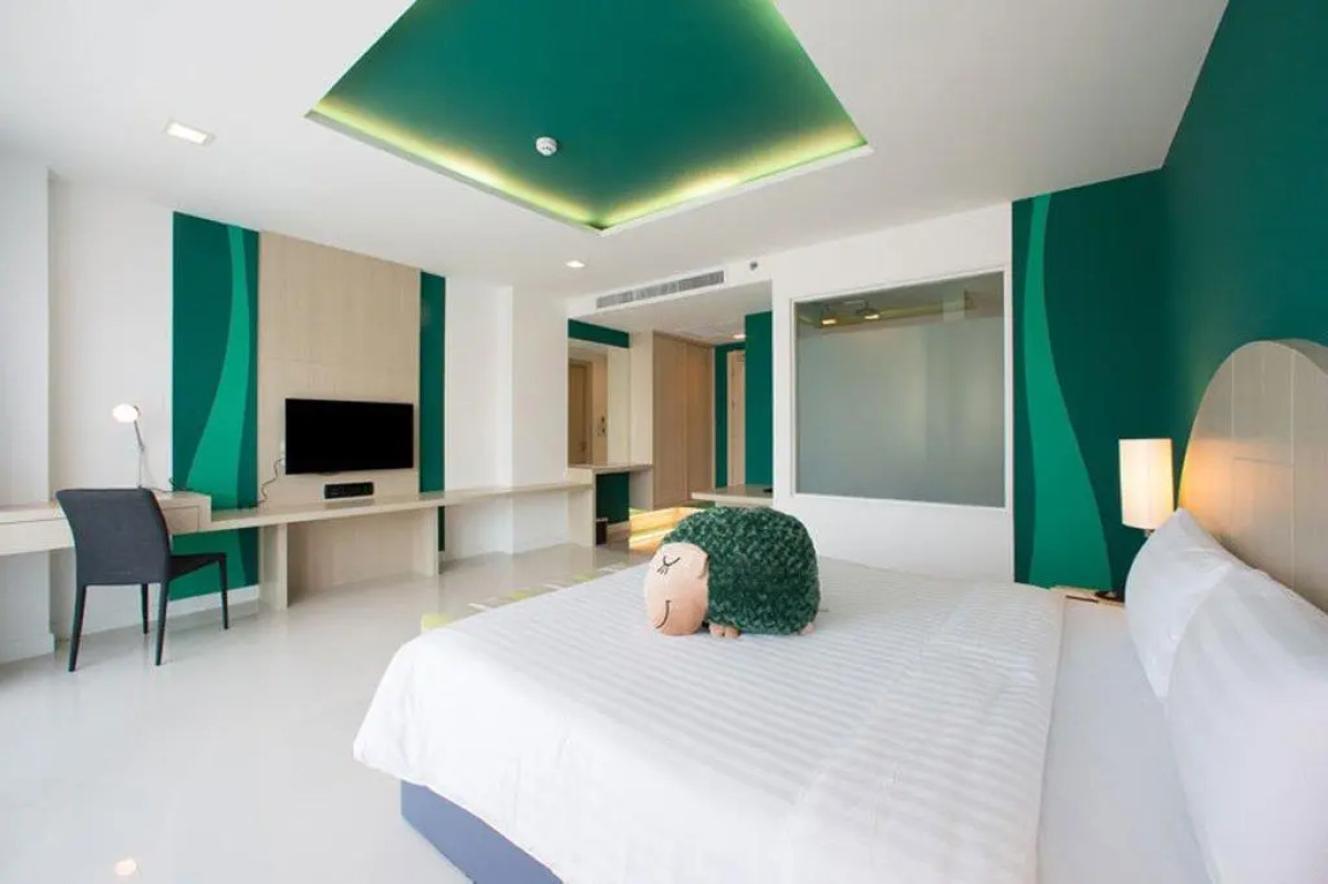 Sleep With Me Hotel design hotel @ patong