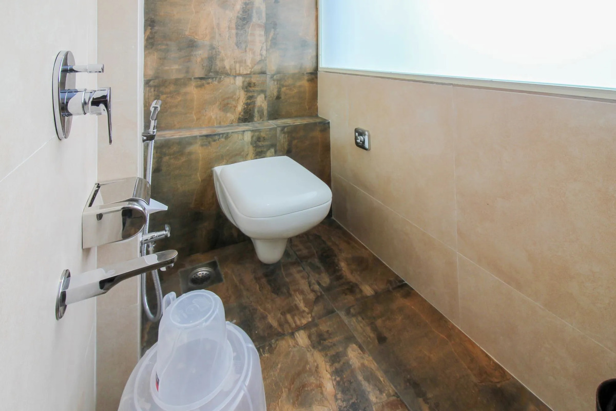 FabHotel Aksa International