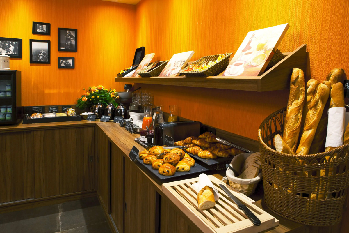 Hôtel Boris V. by Happyculture