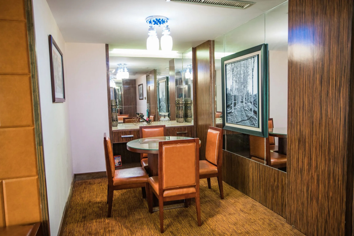 Nanyang King's Gate Hotel - Free Shuttle Service to Canton Fair