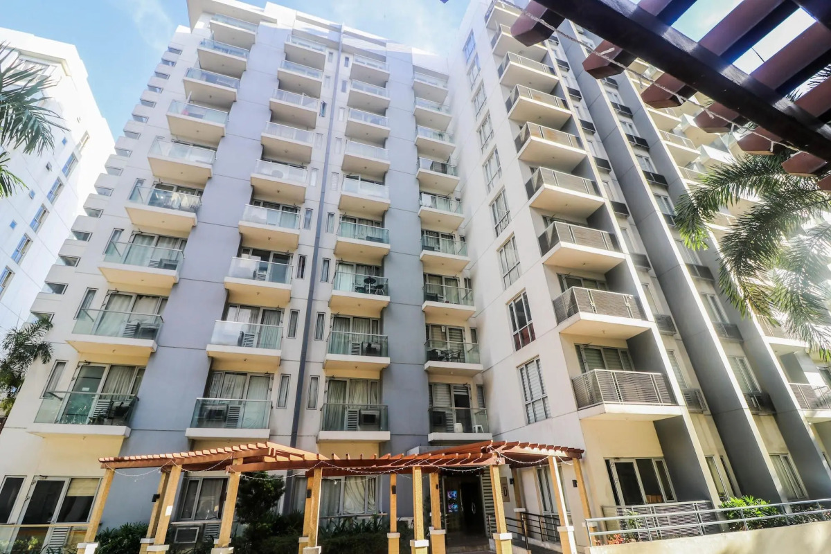 PRS @ One Palm Tree Villa near T3 Airport