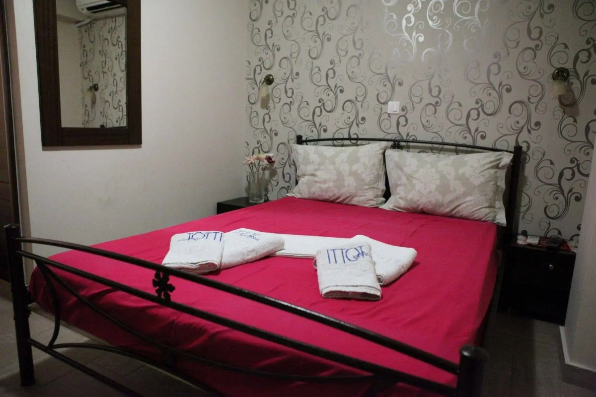 Toti Boutique Rooms