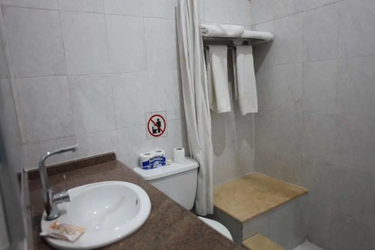 Rezeiky Hotel And Camp Luxor