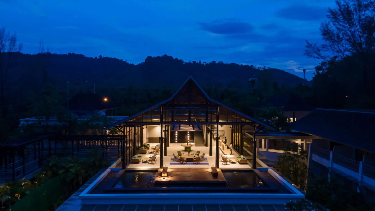 Outrigger Khao Lak Beach Resort