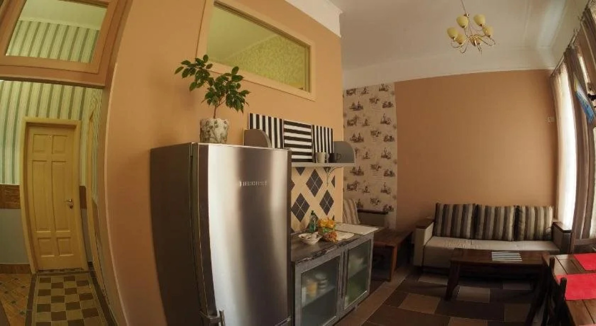 Штраус Хаус