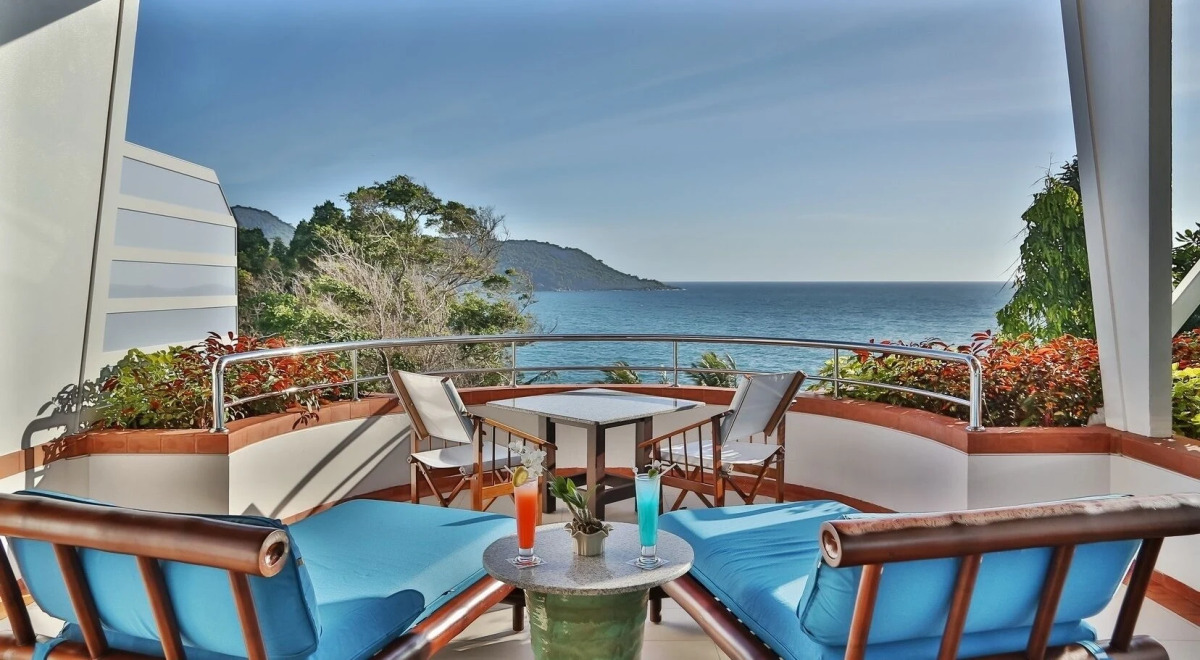 Mom Tri's Villa Royale