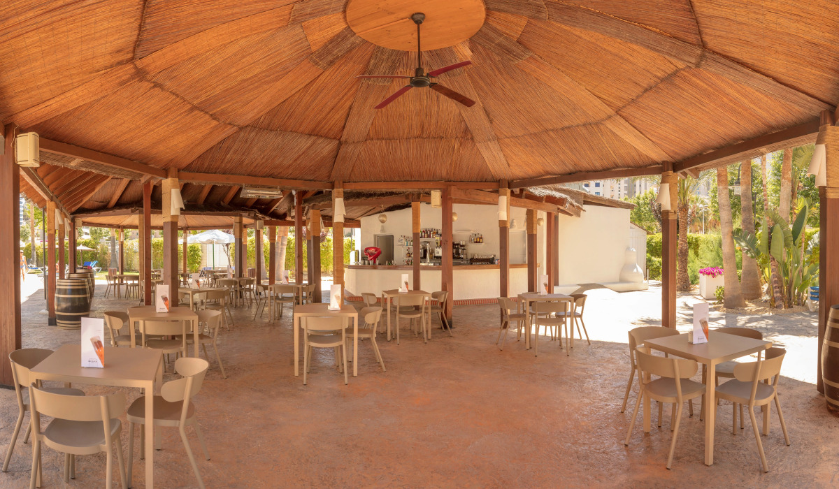 RH Ifach Family Hotel