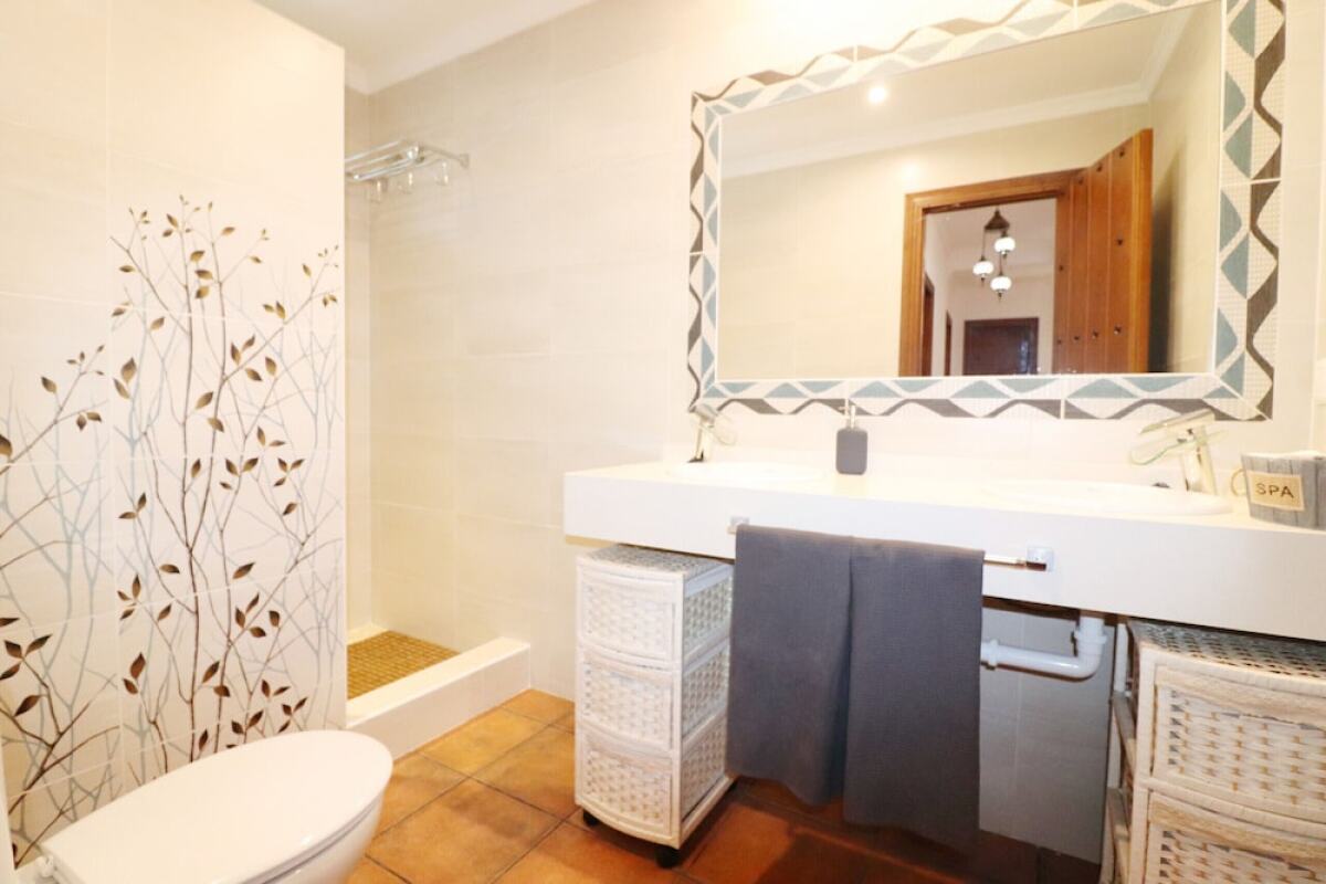 1093 Villa Magnolias