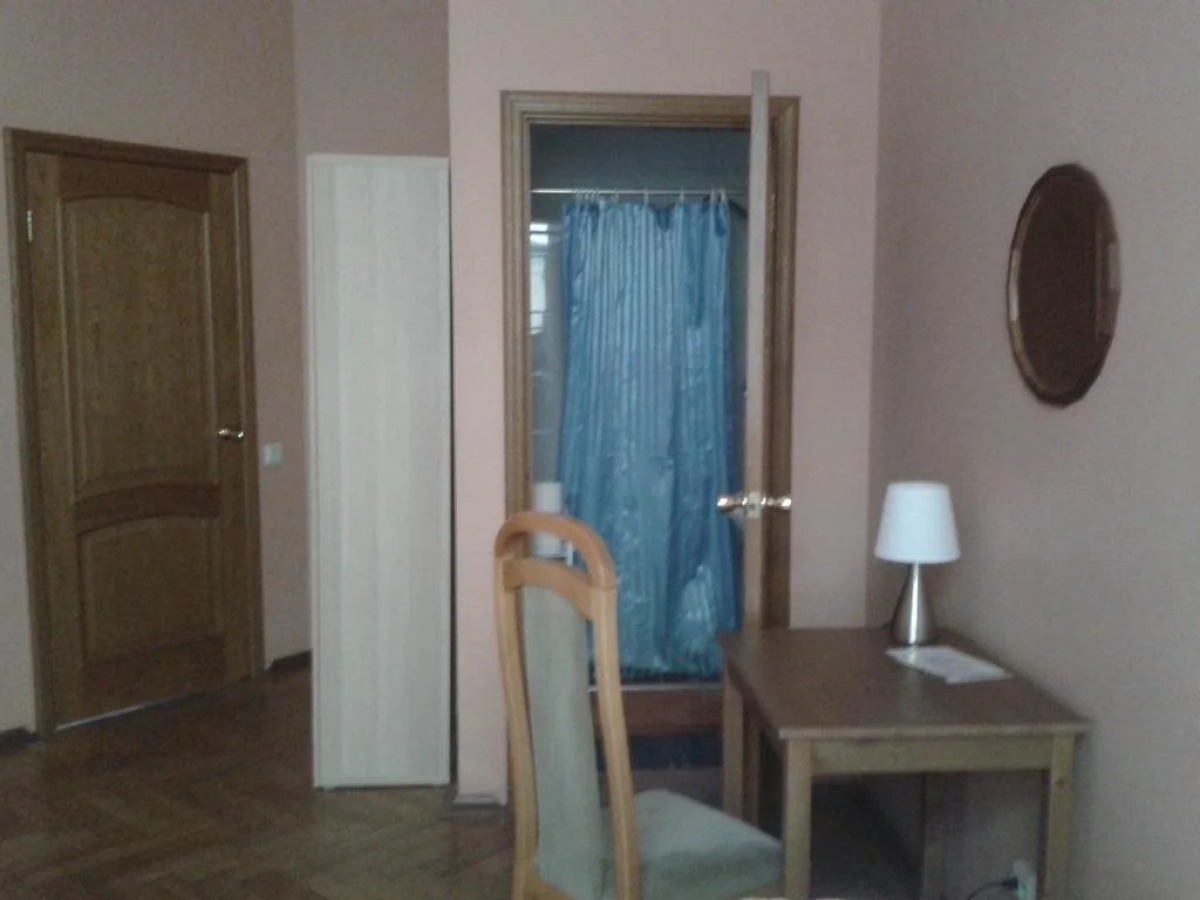 Randhouse Sennaya B&B